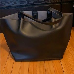 Black Tote
